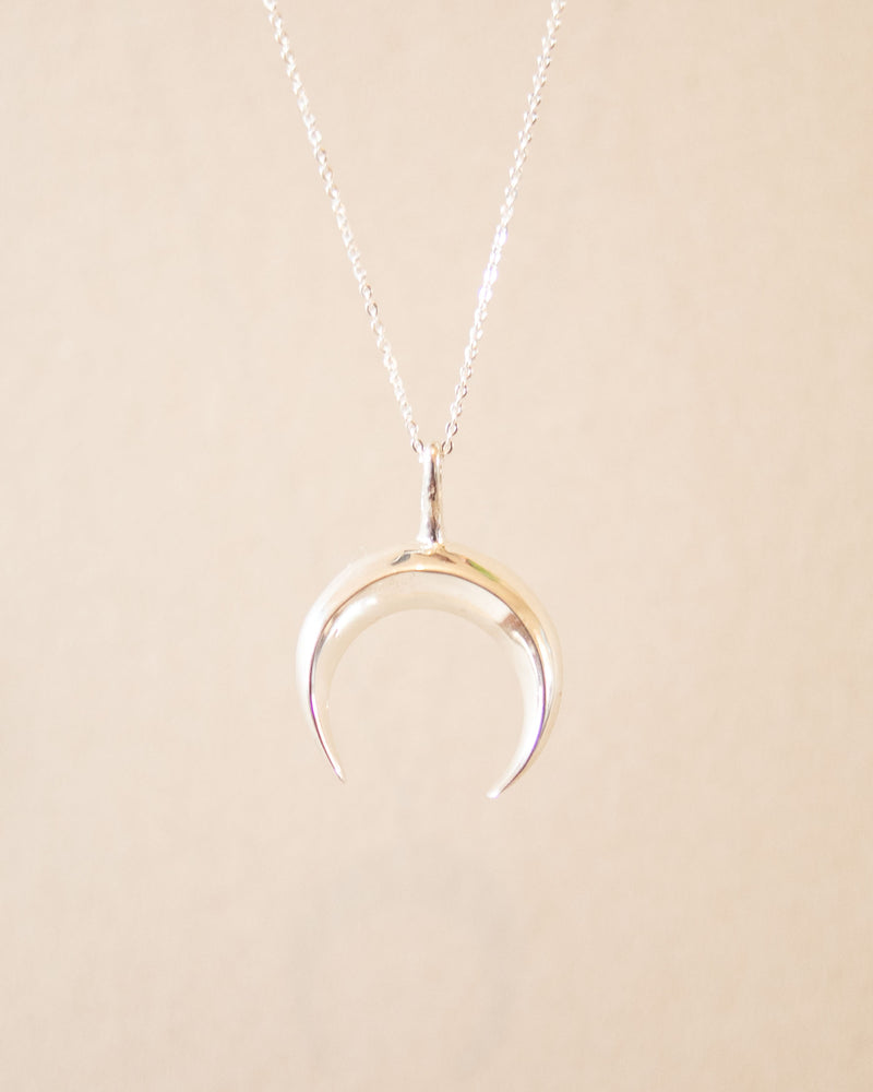 Lunica Pendant